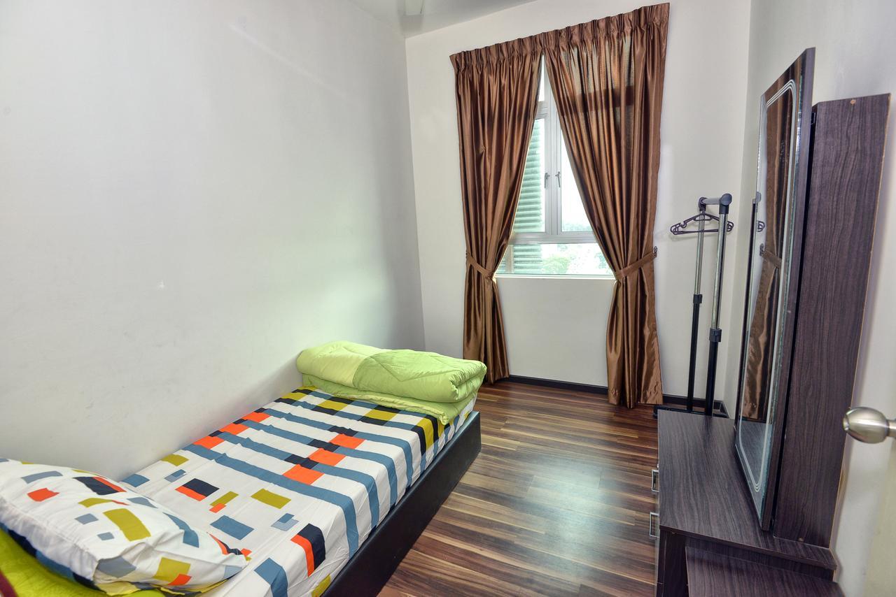 Hits Homestay Bayan Lepas Ngoại thất bức ảnh