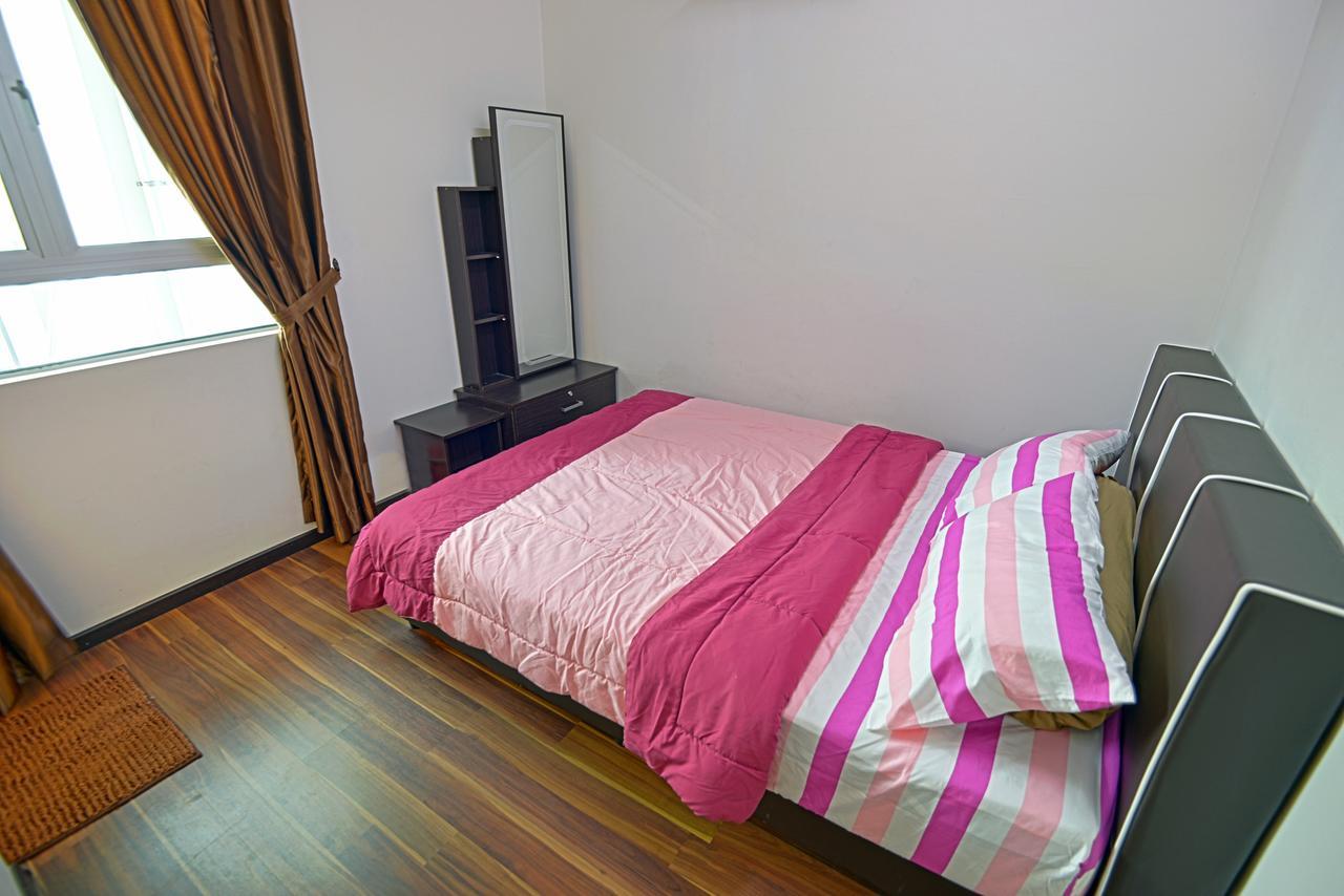 Hits Homestay Bayan Lepas Ngoại thất bức ảnh