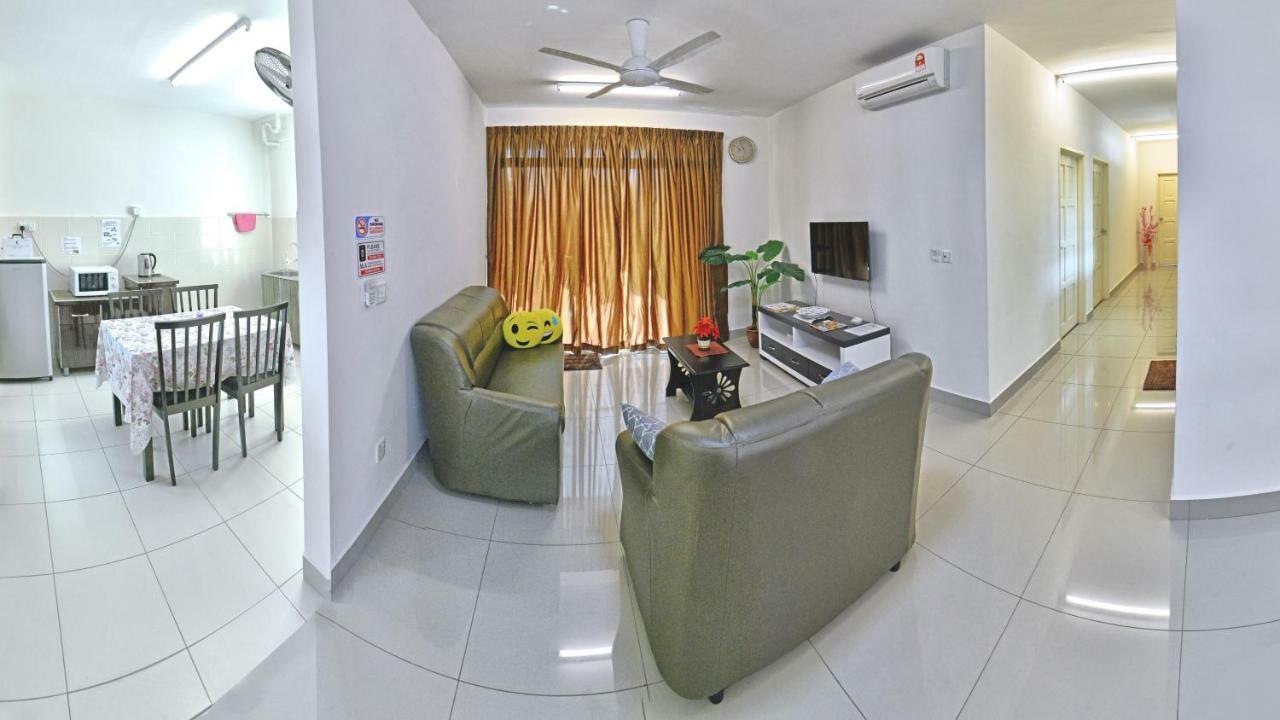 Hits Homestay Bayan Lepas Ngoại thất bức ảnh